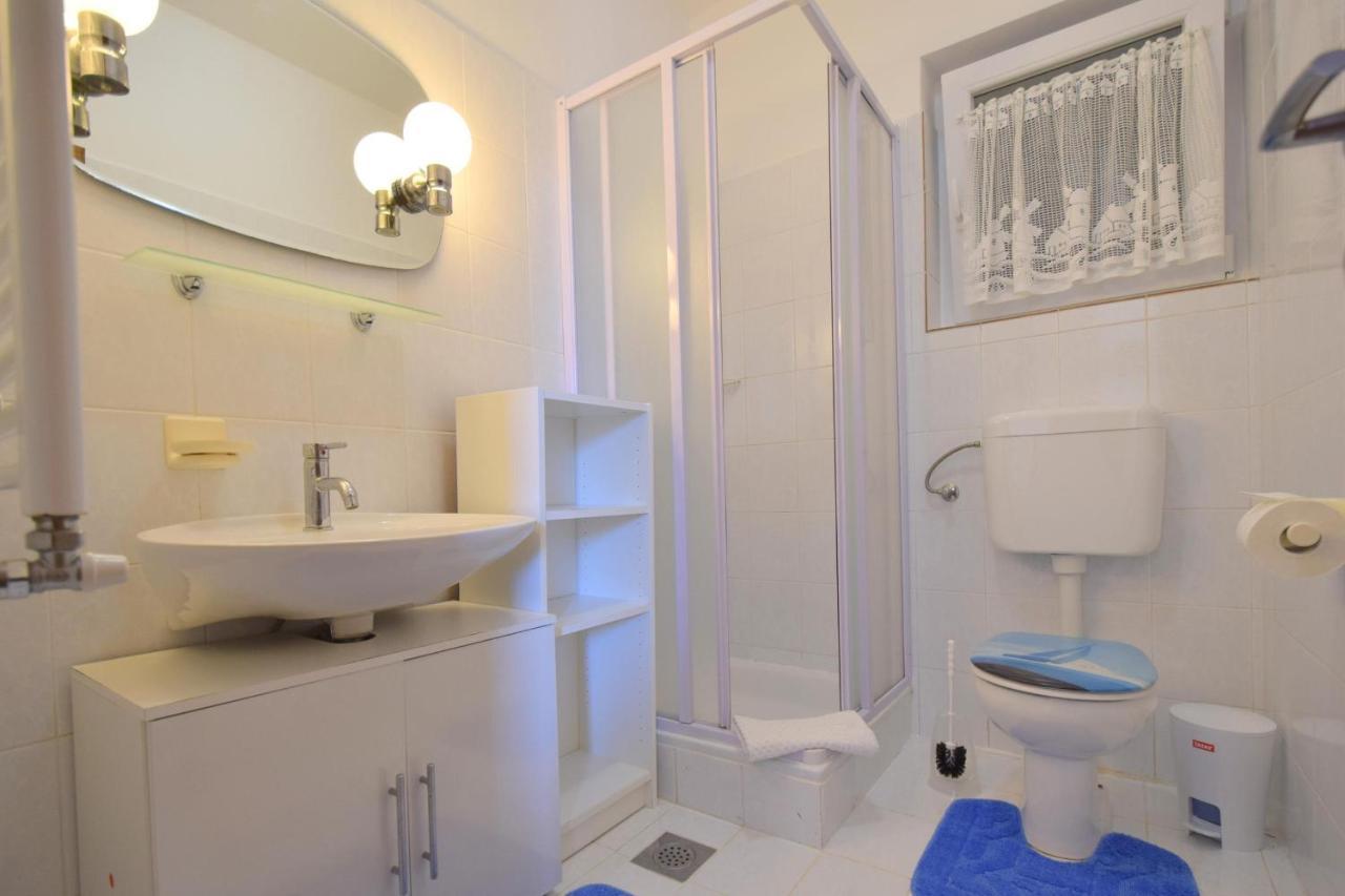 Apartment Pampas Omišalj Kültér fotó