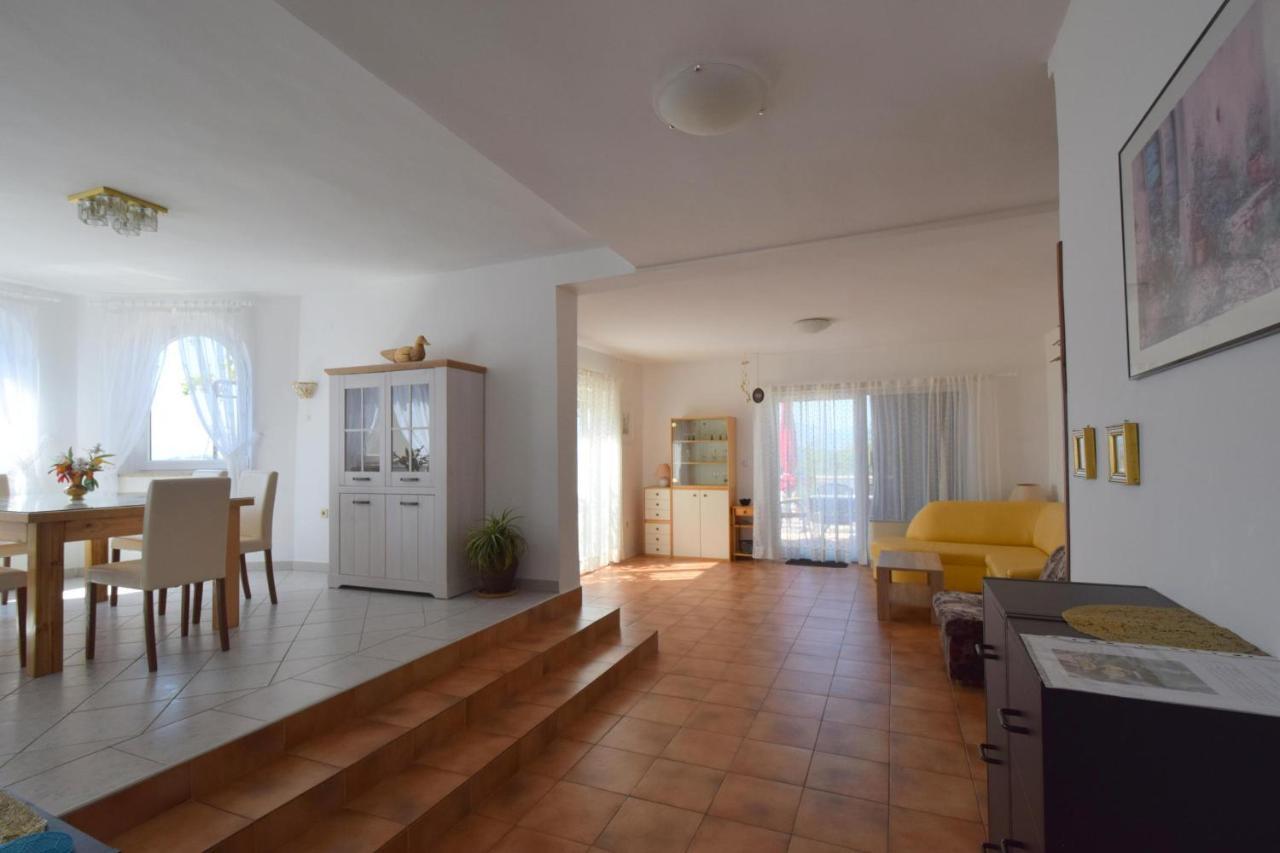 Apartment Pampas Omišalj Kültér fotó